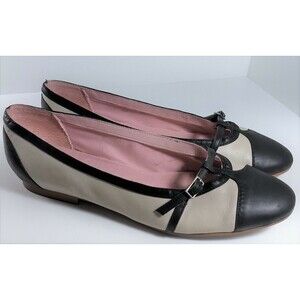 Ivory and Black leather cap-toe ballet flats "New Order Accessories" size 37 / 6